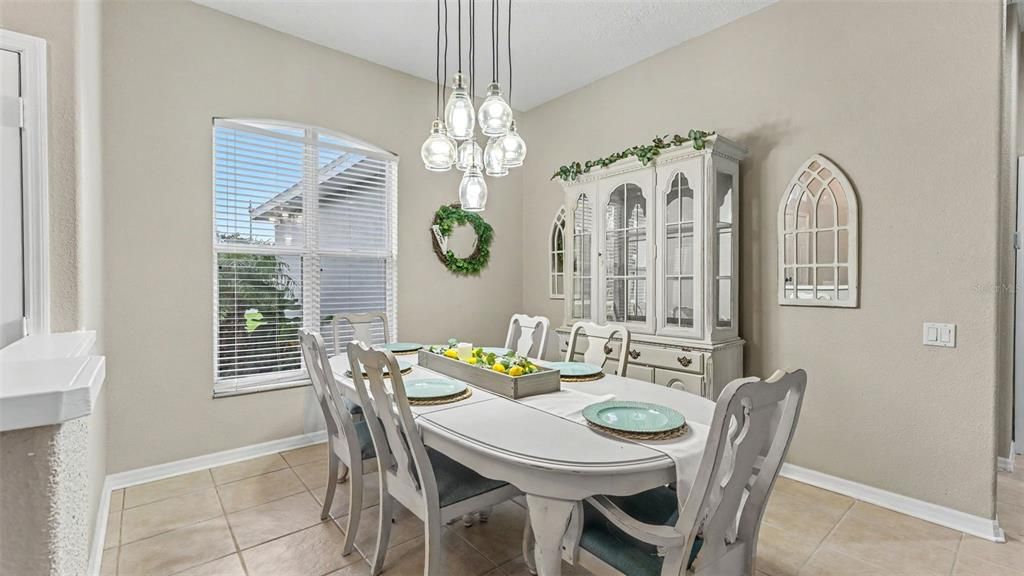 For Sale: $515,000 (4 beds, 3 baths, 2719 Square Feet)