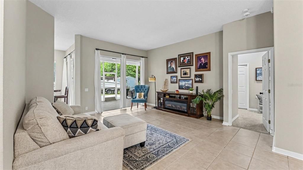 For Sale: $515,000 (4 beds, 3 baths, 2719 Square Feet)