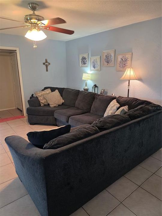 En Venta: $259,900 (2 camas, 2 baños, 1040 Pies cuadrados)