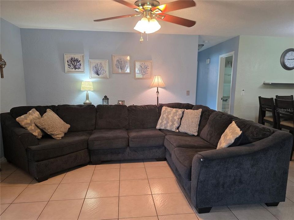 En Venta: $259,900 (2 camas, 2 baños, 1040 Pies cuadrados)