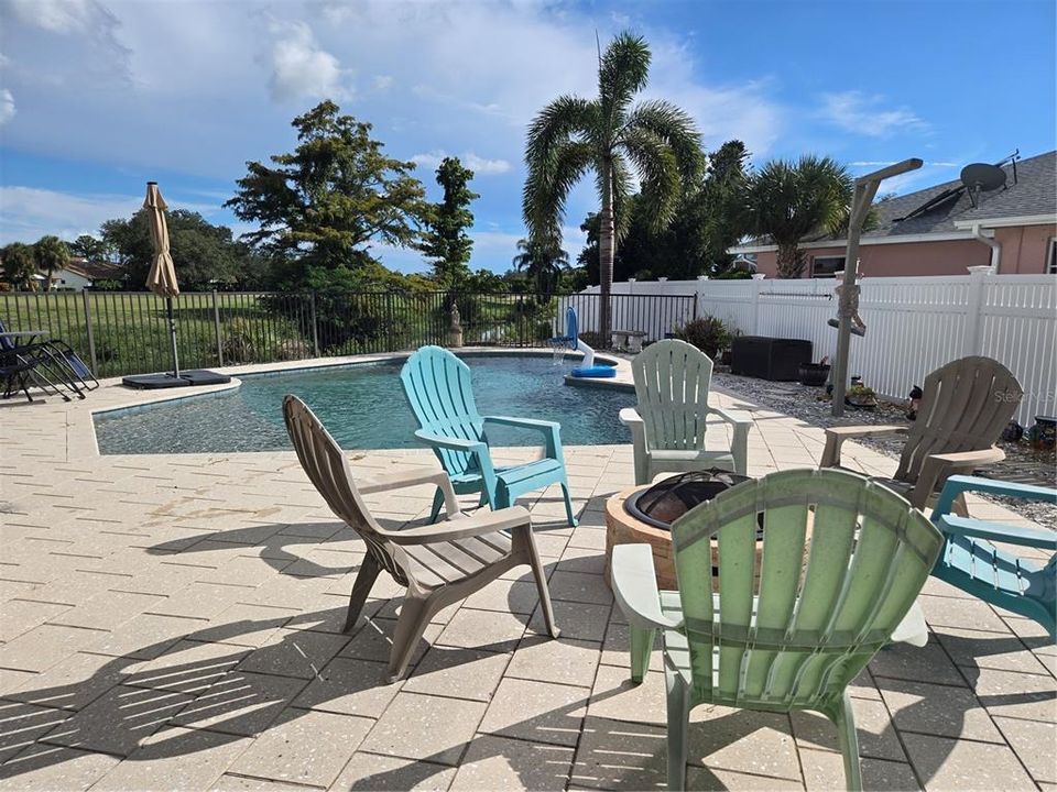 En Venta: $425,000 (3 camas, 2 baños, 1507 Pies cuadrados)