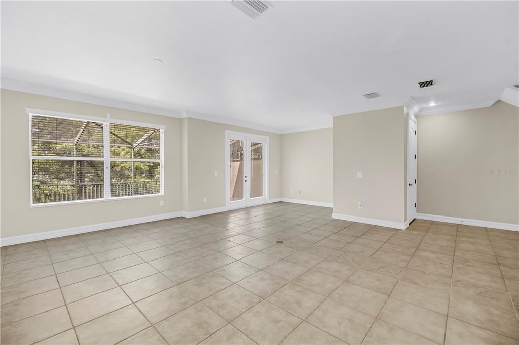 For Sale: $539,000 (3 beds, 2 baths, 2464 Square Feet)