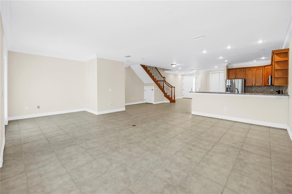 For Sale: $539,000 (3 beds, 2 baths, 2464 Square Feet)