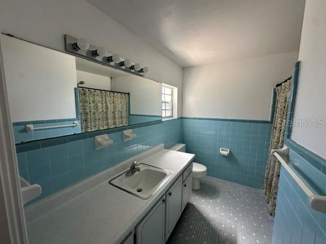 For Rent: $2,000 (2 beds, 2 baths, 1170 Square Feet)