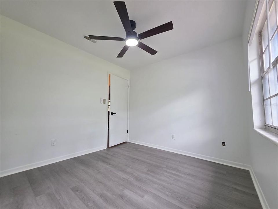 For Sale: $359,000 (4 beds, 3 baths, 2214 Square Feet)
