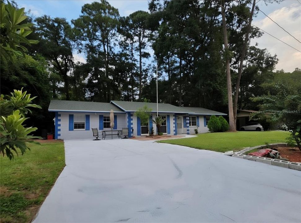 For Sale: $359,000 (4 beds, 3 baths, 2214 Square Feet)