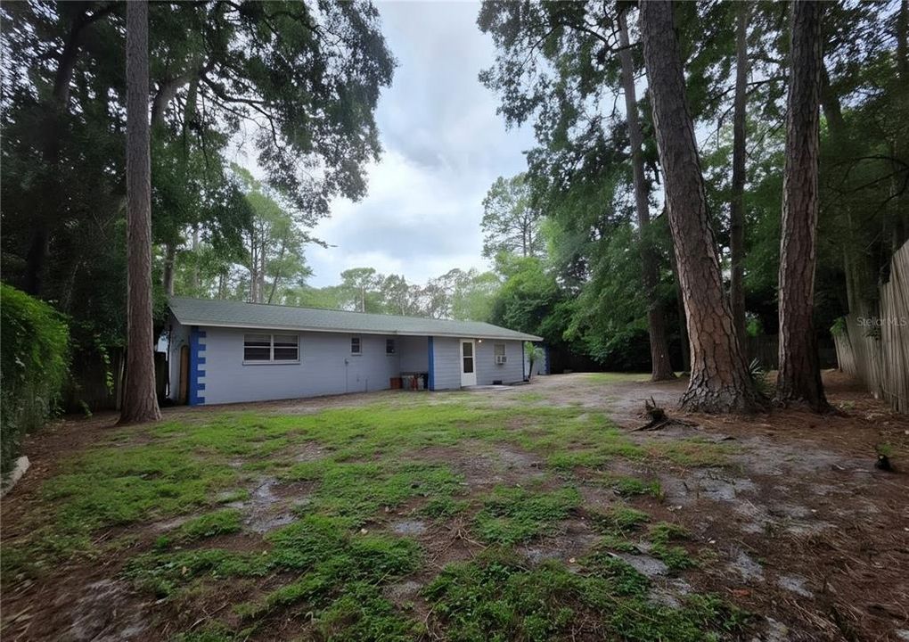 For Sale: $359,000 (4 beds, 3 baths, 2214 Square Feet)
