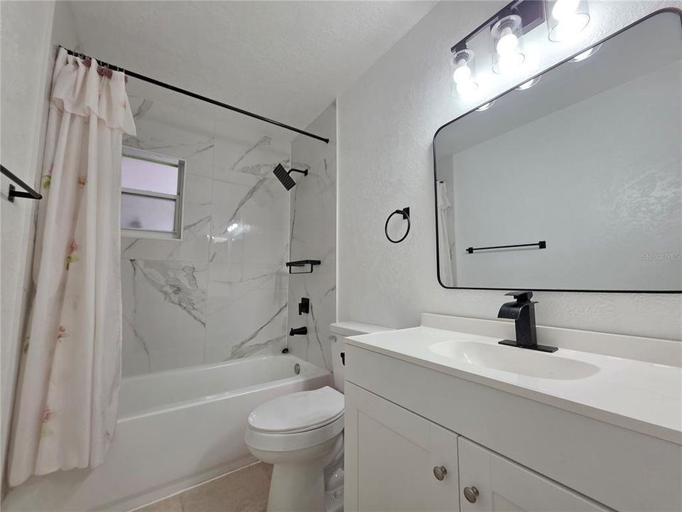For Sale: $359,000 (4 beds, 3 baths, 2214 Square Feet)