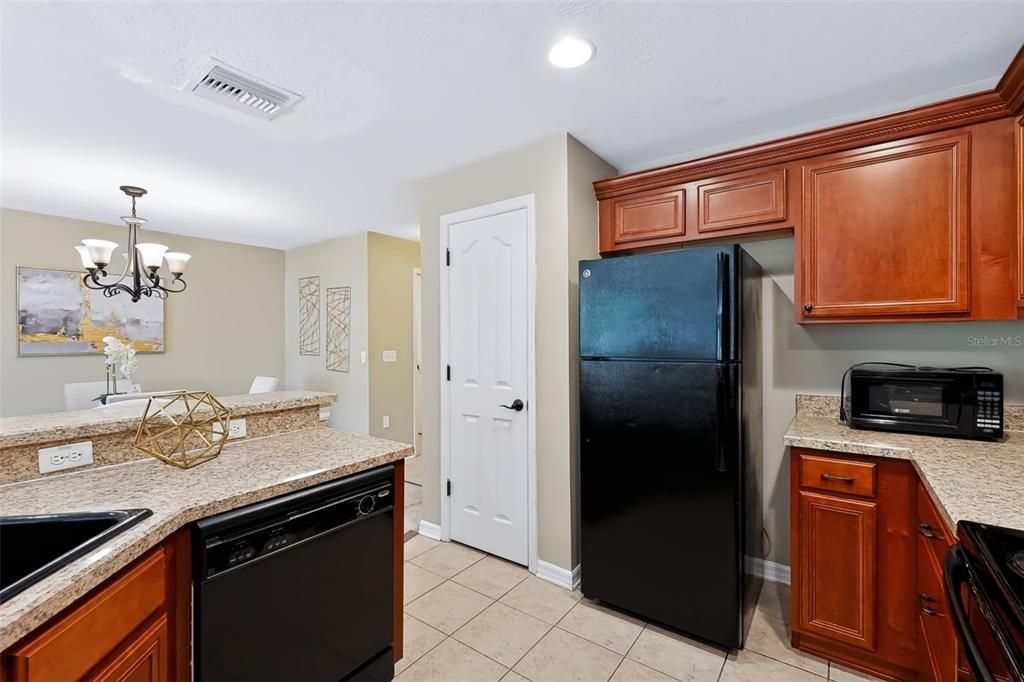 For Sale: $219,900 (3 beds, 2 baths, 1529 Square Feet)