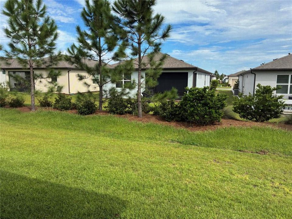 For Sale: $299,000 (2 beds, 2 baths, 1404 Square Feet)