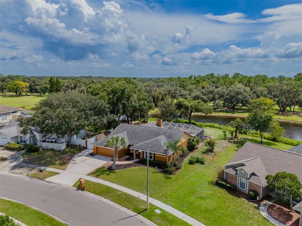 For Sale: $500,000 (5 beds, 2 baths, 2348 Square Feet)