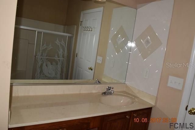 For Rent: $2,600 (4 beds, 2 baths, 1900 Square Feet)