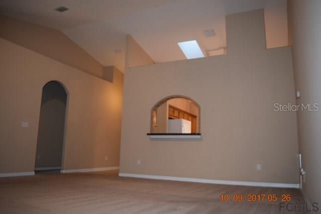 For Rent: $2,600 (4 beds, 2 baths, 1900 Square Feet)