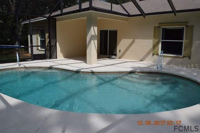 For Rent: $2,600 (4 beds, 2 baths, 1900 Square Feet)
