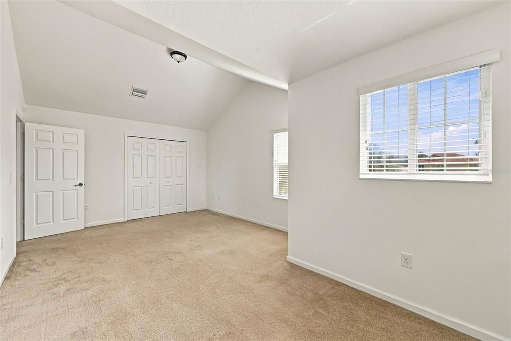 For Sale: $435,000 (4 beds, 2 baths, 2650 Square Feet)