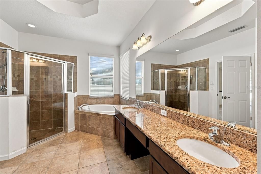 For Sale: $435,000 (4 beds, 2 baths, 2650 Square Feet)
