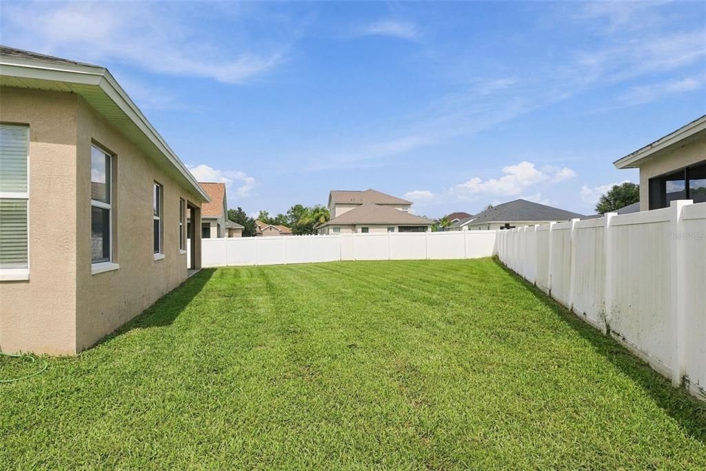 For Sale: $435,000 (4 beds, 2 baths, 2650 Square Feet)