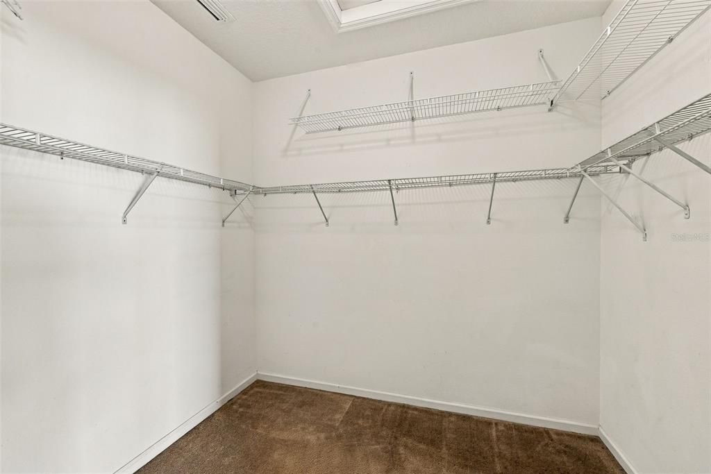 For Sale: $435,000 (4 beds, 2 baths, 2650 Square Feet)