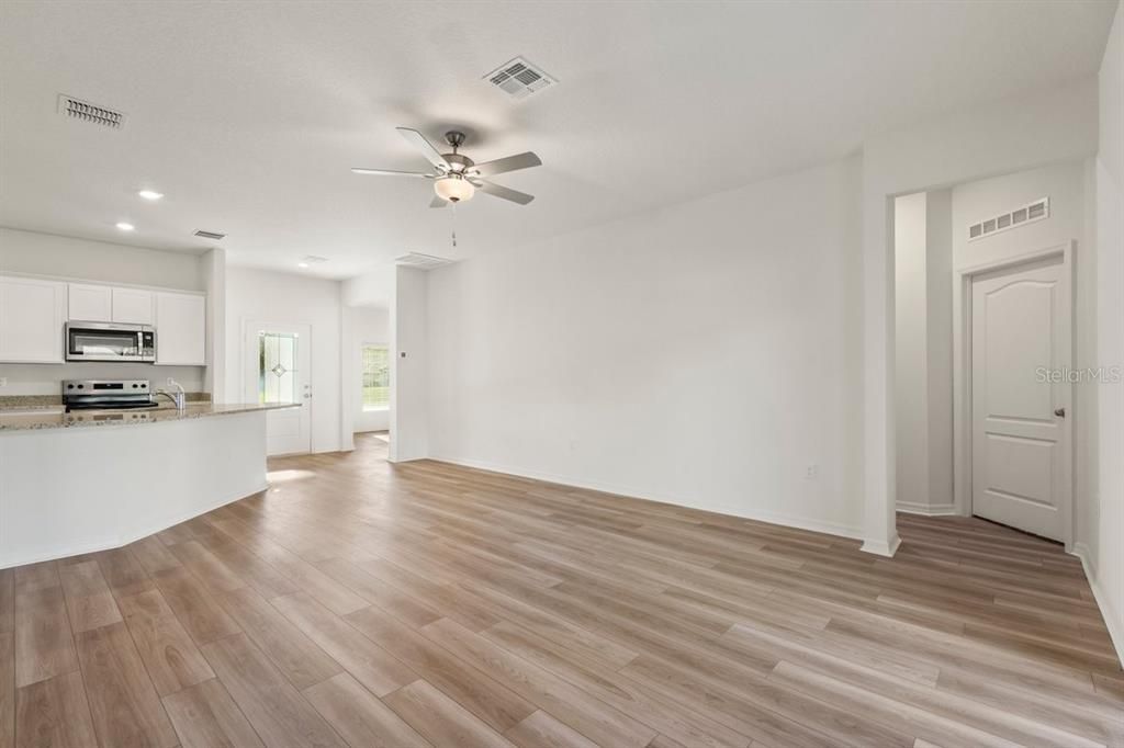 En Venta: $349,999 (3 camas, 2 baños, 1540 Pies cuadrados)