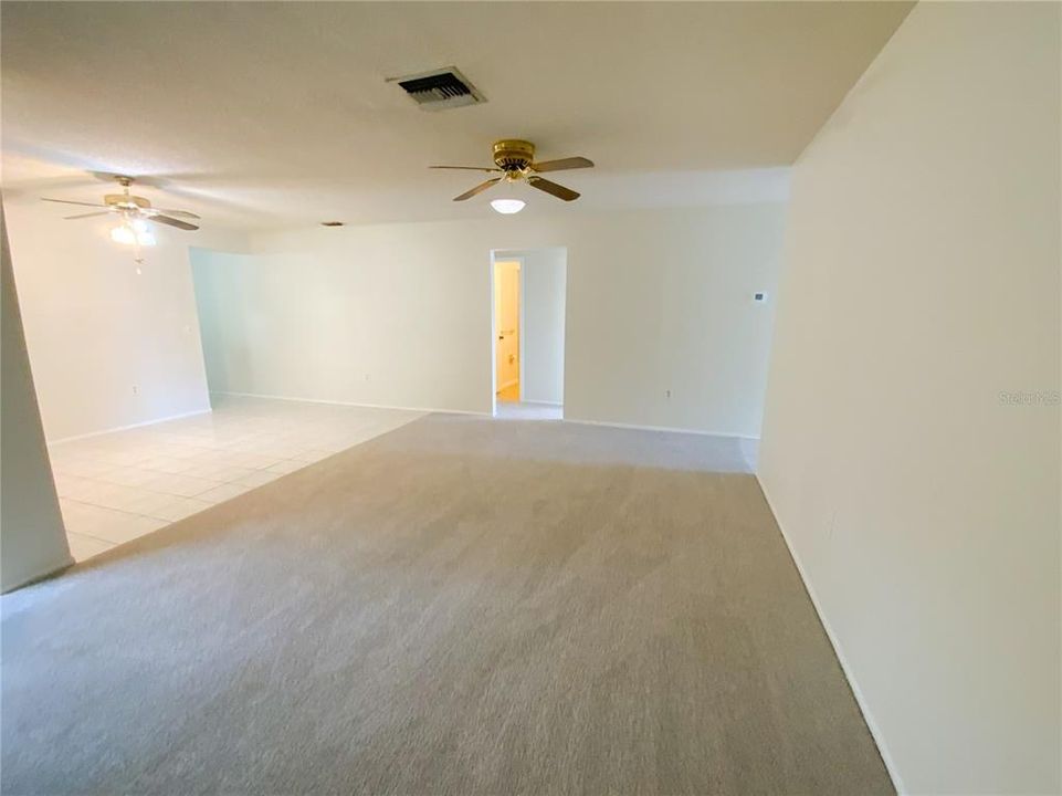 For Sale: $199,900 (2 beds, 2 baths, 1108 Square Feet)