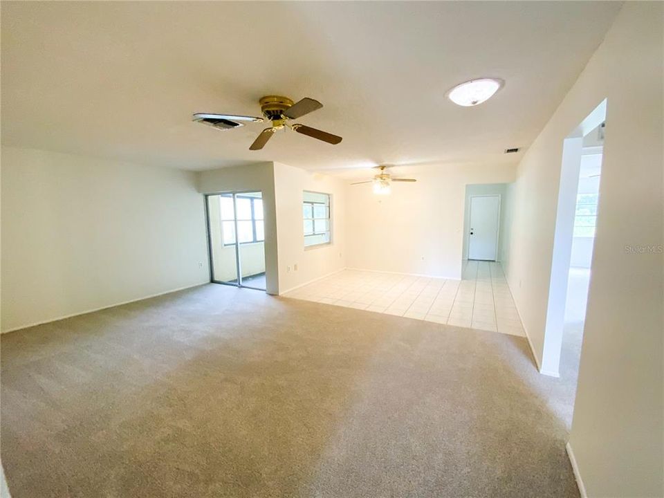 For Sale: $199,900 (2 beds, 2 baths, 1108 Square Feet)