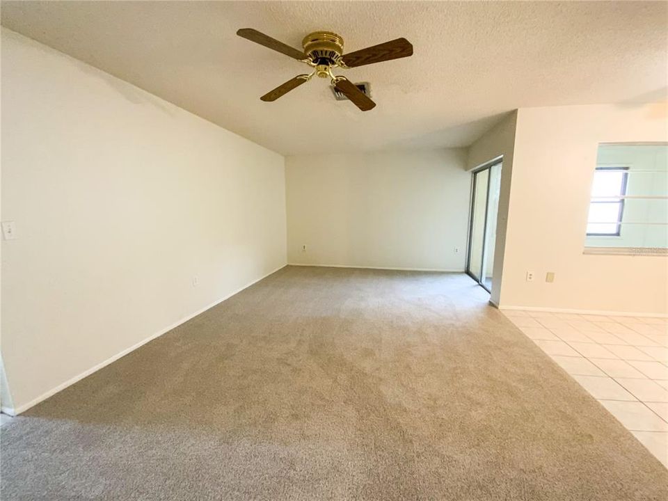 For Sale: $199,900 (2 beds, 2 baths, 1108 Square Feet)