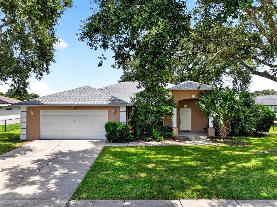 For Sale: $320,000 (3 beds, 2 baths, 1914 Square Feet)