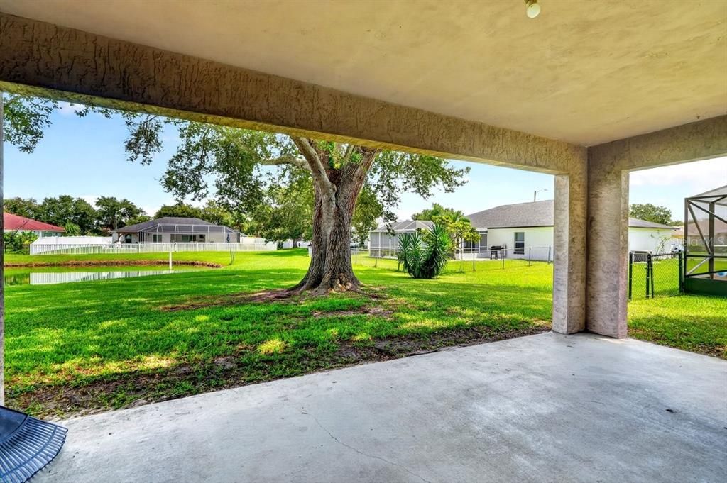 For Sale: $320,000 (3 beds, 2 baths, 1914 Square Feet)