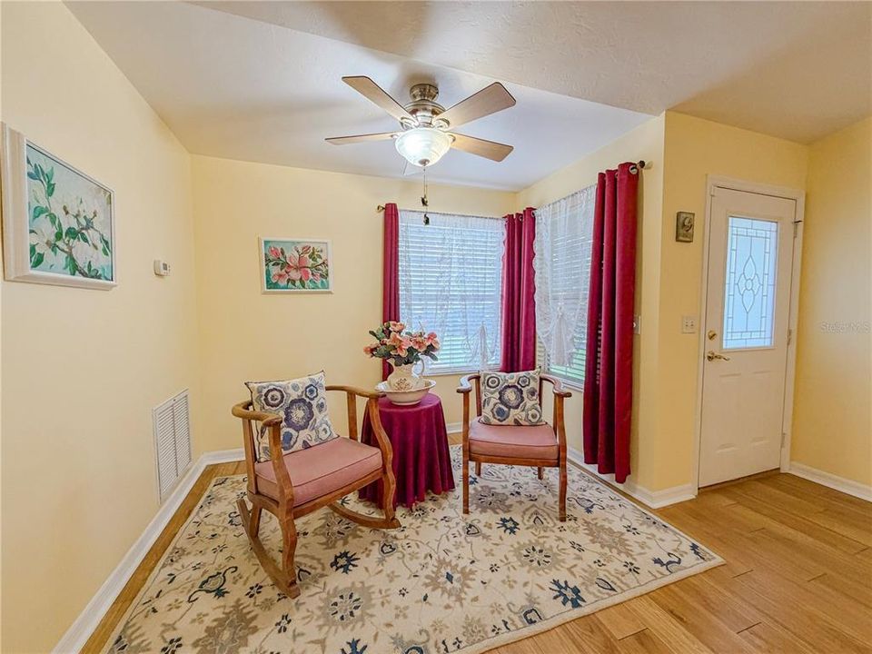 For Sale: $249,900 (3 beds, 2 baths, 1679 Square Feet)