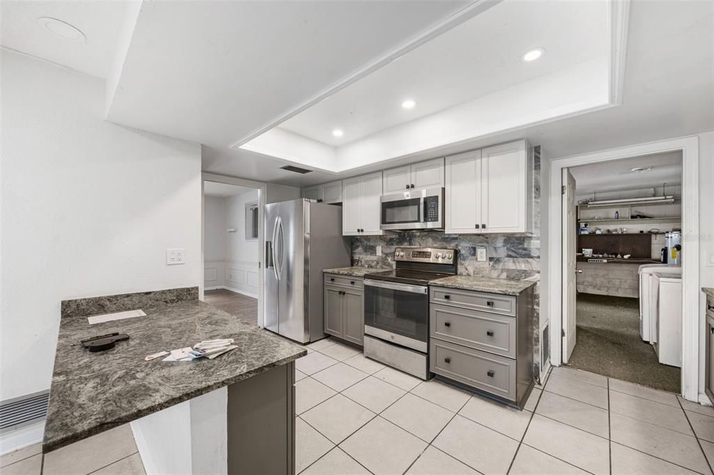For Sale: $400,000 (4 beds, 2 baths, 2466 Square Feet)