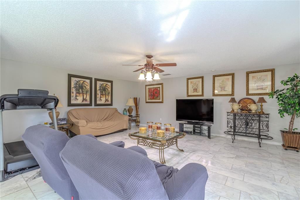 For Sale: $445,000 (6 beds, 4 baths, 4216 Square Feet)