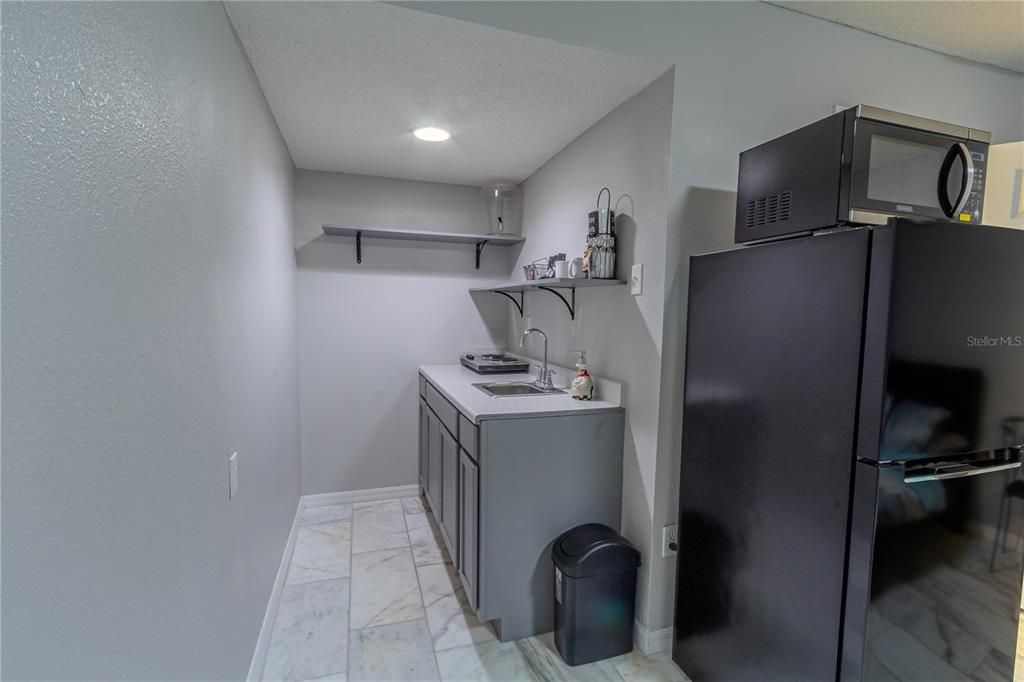 For Sale: $445,000 (6 beds, 4 baths, 4216 Square Feet)
