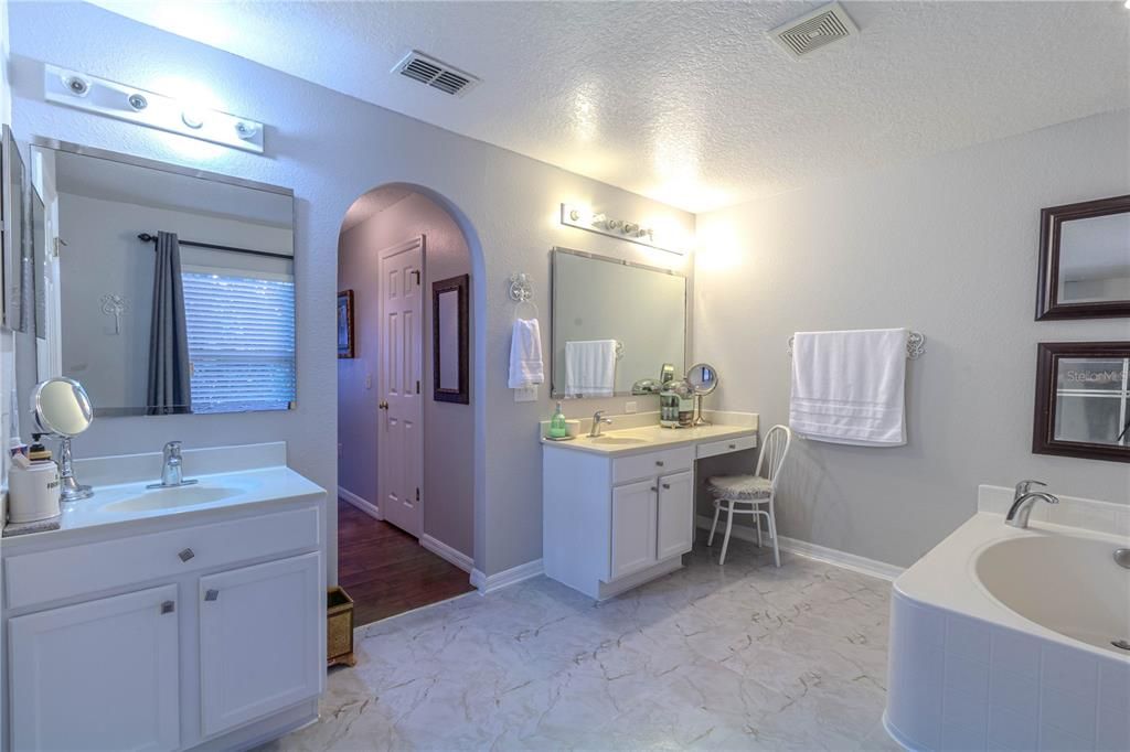 For Sale: $445,000 (6 beds, 4 baths, 4216 Square Feet)