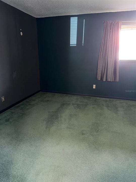 For Sale: $150,000 (2 beds, 2 baths, 1068 Square Feet)