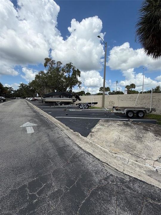 For Sale: $150,000 (2 beds, 2 baths, 1068 Square Feet)