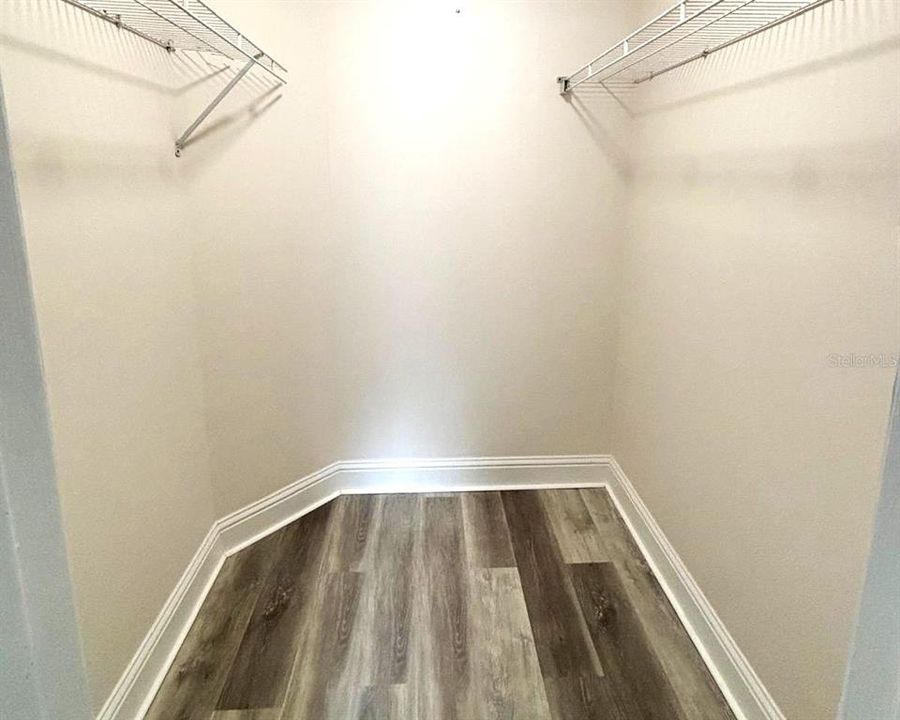 For Sale: $212,500 (2 beds, 2 baths, 1103 Square Feet)