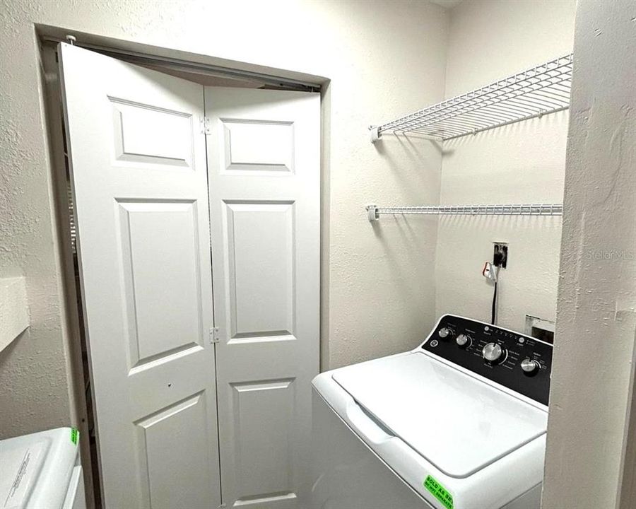 For Sale: $212,500 (2 beds, 2 baths, 1103 Square Feet)