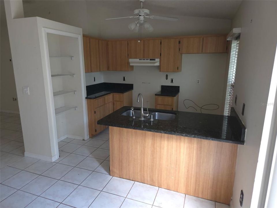 For Sale: $265,000 (3 beds, 2 baths, 1110 Square Feet)