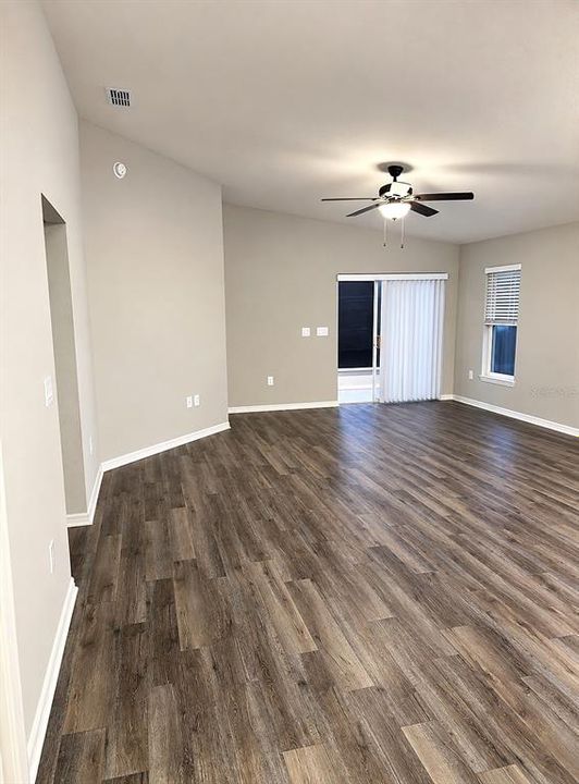 En Venta: $259,000 (3 camas, 2 baños, 1402 Pies cuadrados)
