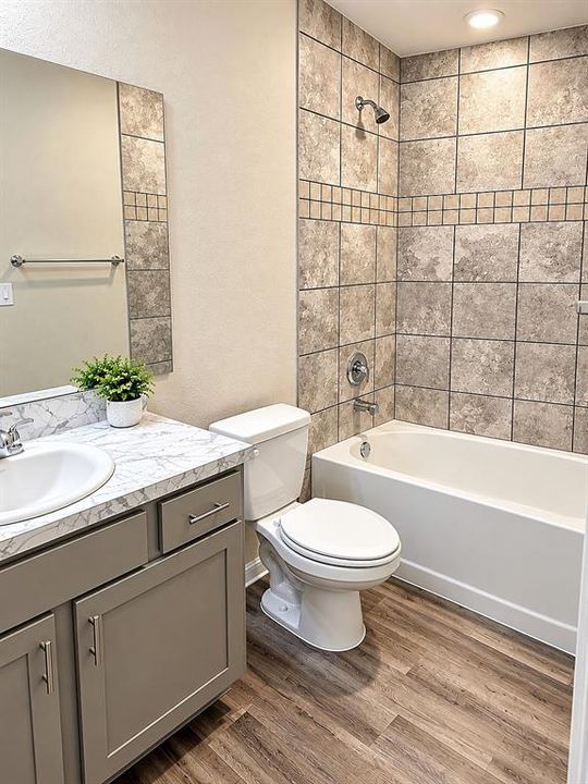 En Venta: $259,000 (3 camas, 2 baños, 1402 Pies cuadrados)