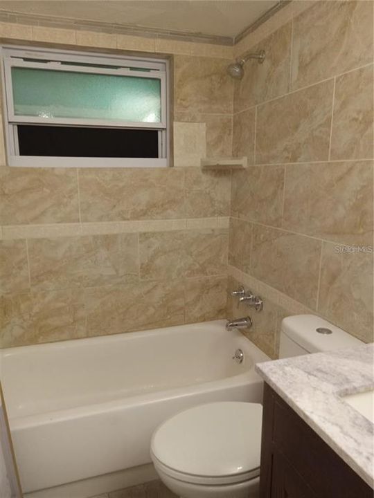 En Venta: $236,360 (2 camas, 1 baños, 1073 Pies cuadrados)