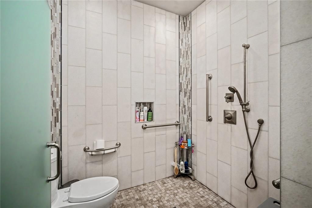 : $404,900 (3 спален, 2 ванн, 1672 Квадратных фут)