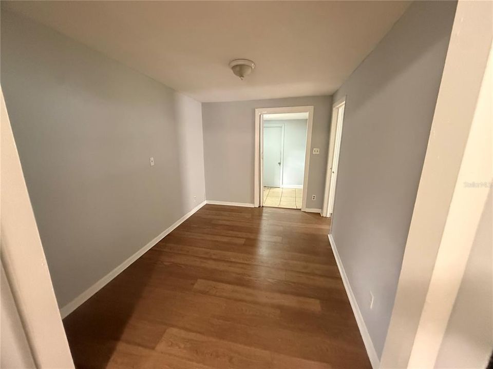 На продажу: $239,000 (2 спален, 1 ванн, 880 Квадратных фут)