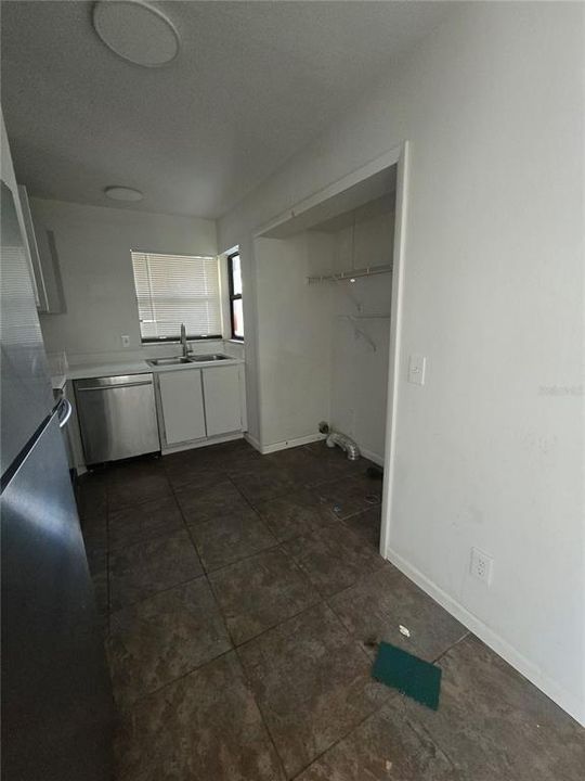 For Sale: $139,000 (2 beds, 2 baths, 1222 Square Feet)