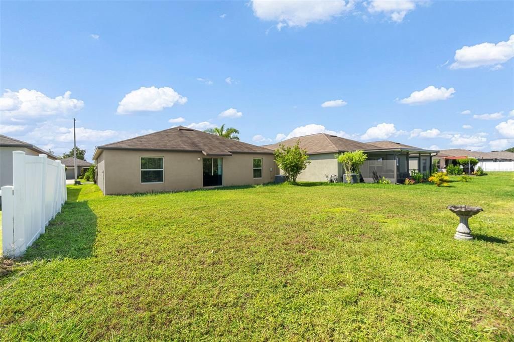 En Venta: $249,000 (3 camas, 2 baños, 1561 Pies cuadrados)