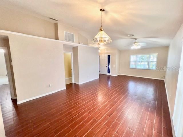 For Rent: $2,450 (3 beds, 2 baths, 2042 Square Feet)