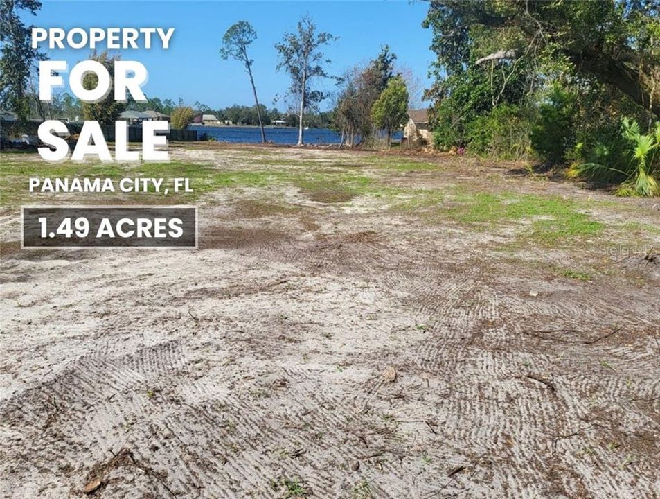 На продажу: $650,000 (1.49 acres)