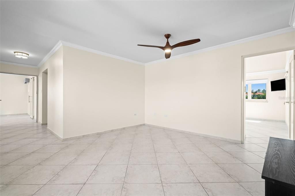 En Venta: $3,000,000 (5 camas, 5 baños, 5383 Pies cuadrados)