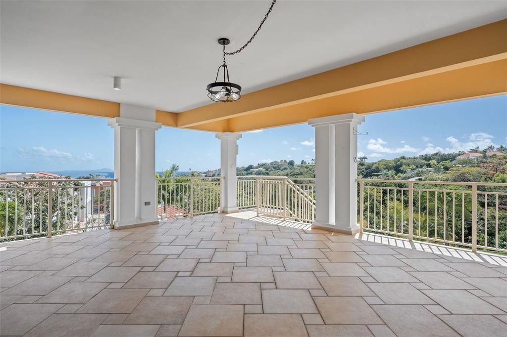 En Venta: $3,000,000 (5 camas, 5 baños, 5383 Pies cuadrados)