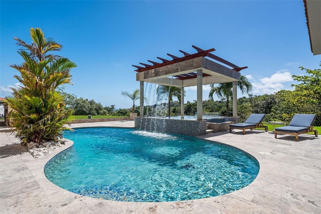 En Venta: $3,000,000 (5 camas, 5 baños, 5383 Pies cuadrados)